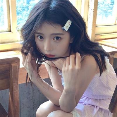 小姑娘艾萝依