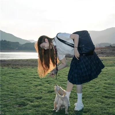 悬崖下的妻子